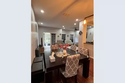 8210 Down Royal Road, Tampa, FL 33610 - Photo 11