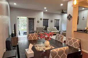 8210 Down Royal Rd, Tampa, FL 33610 - Photo 11