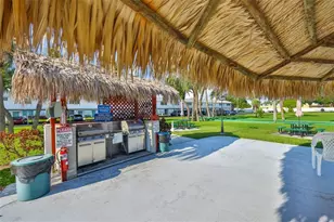 5267 81st Street N, Saint Petersburg, FL 33709 - Photo 17