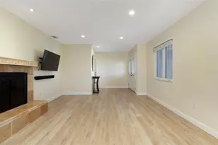 9210 Grand Blanc Dr, Seminole, FL 33777 - Photo 15