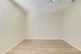 9210 Grand Blanc Dr, Seminole, FL 33777 - Photo 31