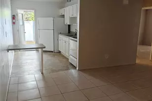 300 Elizabeth Ave, Clearwater, FL 33759 - Photo 3