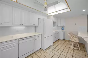 855 Bayway Blvd, Clearwater Beach, FL 33767 - Photo 47