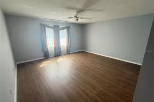 1402 Ingram Dr, Sun City Center, FL 33573 - Photo 19