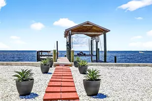 3532 W Shell Point Rd, Ruskin, FL 33570 - Photo 3