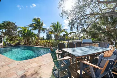2402 Pine Hammock, Clearwater, FL 33764 - Photo 23