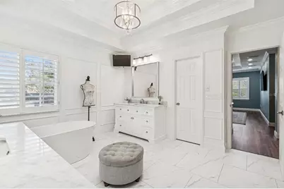 15011 Lake Emerald Boulevard, Tampa, FL 33618 - Photo 49