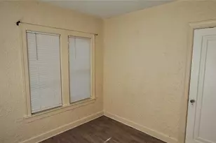 821 Newton Ave S, Saint Petersburg, FL 33701 - Photo 25