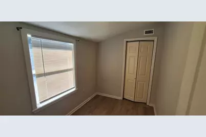821 Newton Avenue S, Saint Petersburg, FL 33701 - Photo 27