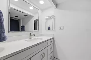 400 Island Way, Clearwater Beach, FL 33767 - Photo 21