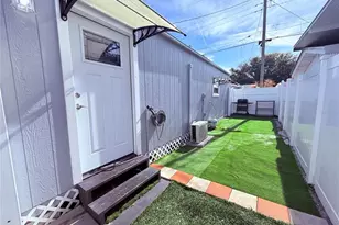 4514 W Fern St, Tampa, FL 33614 - Photo 3