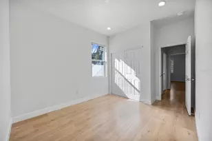 8215 N 18th St, Tampa, FL 33604 - Photo 25