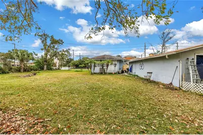 112 E Martin Luther King Jr Drive, Tarpon Springs, FL 34689 - Photo 13