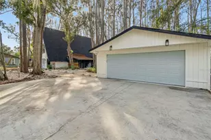19808 Reading Rd, Lutz, FL 33558 - Photo 47