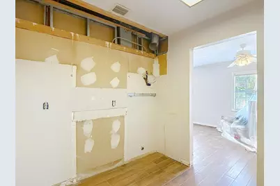 4325 Aegean Drive #204B, Tampa, FL 33611 - Photo 9