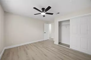 920 W Candlewood Ave, Tampa, FL 33603 - Photo 19