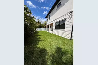2936 W Rogers Avenue, Tampa, FL 33611 - Photo 47
