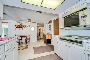 2128 Shannon Dr, Holiday, FL 34690 - Photo 9