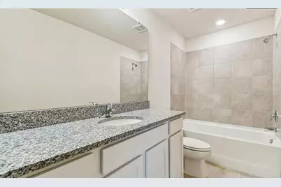 11225 Sycamore Glen Loop, Thonotosassa, FL 33592 - Photo 9