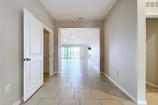 10609 Laxer Cay Loop, San Antonio, FL 33576 - Photo 5