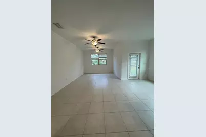 30813 Veridian Way, Wesley Chapel, FL 33543 - Photo 3