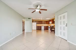 1882 Pine Ridge Way W, Palm Harbor, FL 34684 - Photo 5