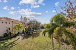 255 Valencia Cir, Saint Petersburg, FL 33716 - Photo 25