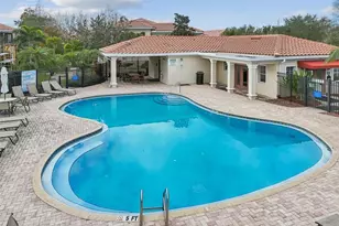 255 Valencia Cir, Saint Petersburg, FL 33716 - Photo 43