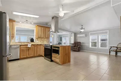 36434 Malibu Way, Zephyrhills, FL 33541 - Photo 7