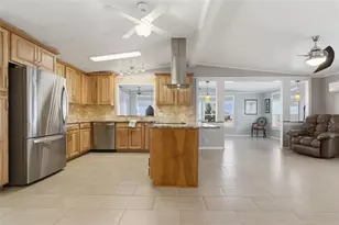 36434 Malibu Way, Zephyrhills, FL 33541 - Photo 11