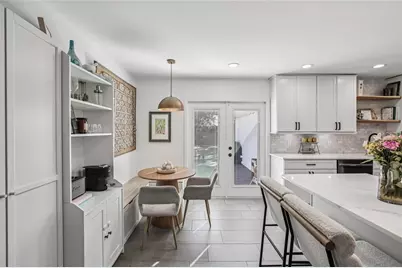 204 W Powhatan Avenue, Tampa, FL 33604 - Photo 13