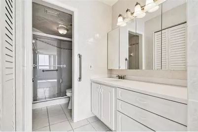 6104 Palma Del Mar Boulevard S #402, Saint Petersburg, FL 33715 - Photo 9