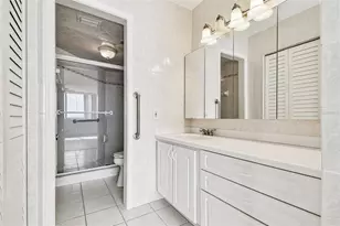 6104 Palma Del Mar Blvd S, Saint Petersburg, FL 33715 - Photo 9