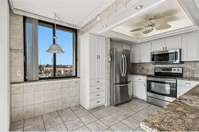 6104 Palma Del Mar Boulevard S #402, Saint Petersburg, FL 33715 - Photo 5