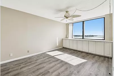 6104 Palma Del Mar Boulevard S #402, Saint Petersburg, FL 33715 - Photo 7