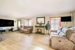 37124 Goldenrod Ct, Dade City, FL 33523 - Photo 7