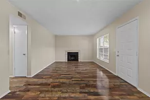 14419 Hanging Moss Cir, Tampa, FL 33613 - Photo 5