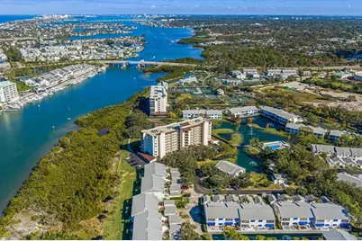 11590 Shipwatch Drive #447, Largo, FL 33774 - Photo 5