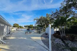 7700 92nd St, Seminole, FL 33777 - Photo 27