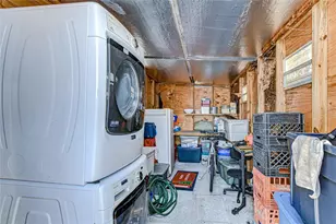 6246 Midland St, Zephyrhills, FL 33542 - Photo 29