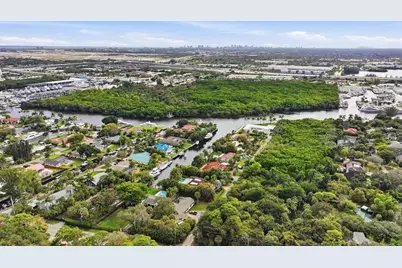 2221 SW 28th Way, Fort Lauderdale, FL 33312 - Photo 65