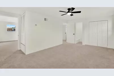 1810 Maryland Avenue NE, Saint Petersburg, FL 33703 - Photo 21