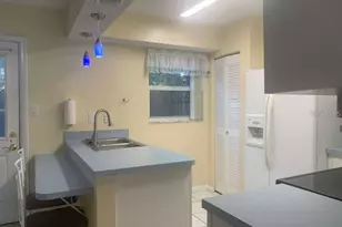 1420 70th St N, Saint Petersburg, FL 33710 - Photo 3