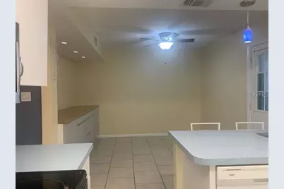 1420 70th Street N #1420, Saint Petersburg, FL 33710 - Photo 5