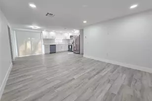 9009 Tree Valley Cir, Tampa, FL 33615 - Photo 5