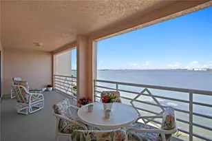 4971 Bacopa Ln S, Saint Petersburg, FL 33715 - Photo 11