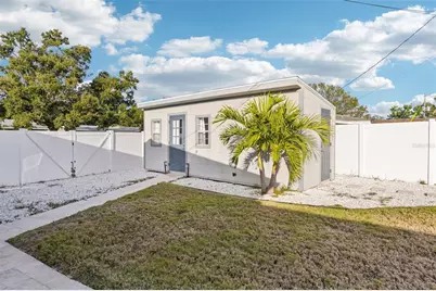6338 6th Avenue S, Saint Petersburg, FL 33707 - Photo 27