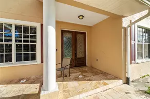 7419 Savannah Ln, Tampa, FL 33637 - Photo 3