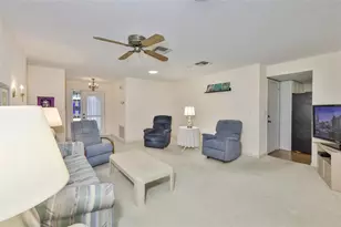 1713 Hammersmith Dr, Sun City Center, FL 33573 - Photo 9