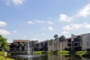 8609 Huron Ct, Tampa, FL 33614 - Photo 5